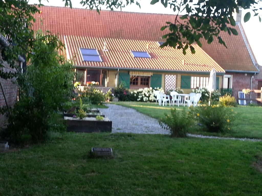 Gite De La Ferme Des Crins Blancs Villa Hazebrouck Værelse billede